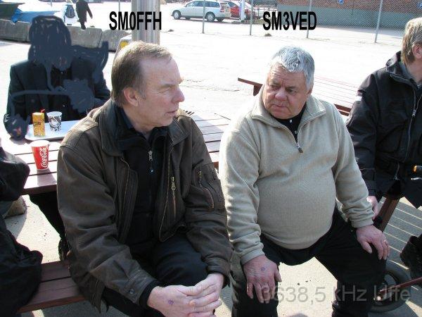 132.jpg - Åke och Olle på loppisen i Eskilstuna 2008.