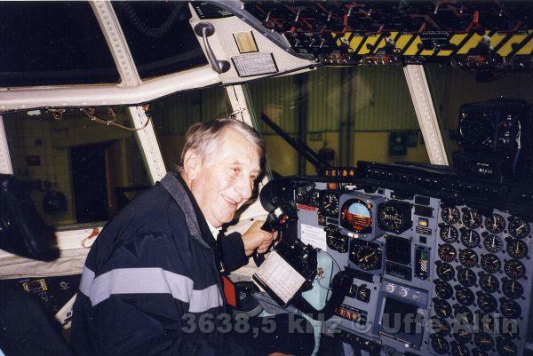Lasse Stöpas i Herkules 44.jpg - Lasse i Stöpafors är ute och provkör en Herkules. Den verkar helt ok.