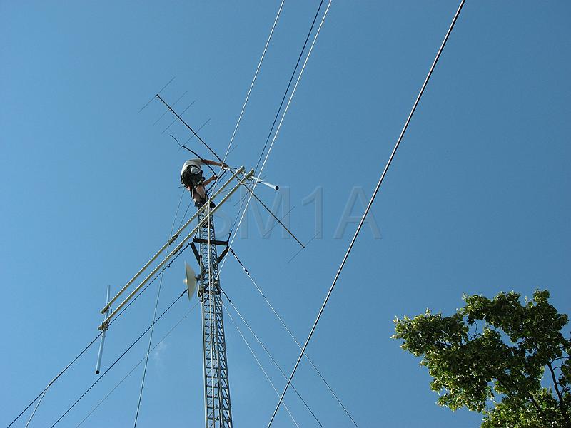 an84.jpg - 1st antenna...