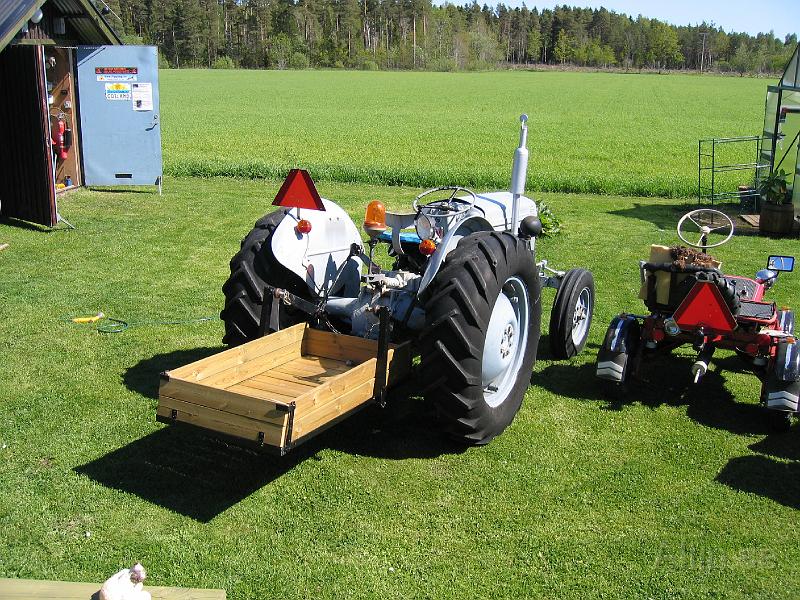 IMG_4637.JPG - En lastbrygga har jag byggt för att lasta och transportera saker på.
